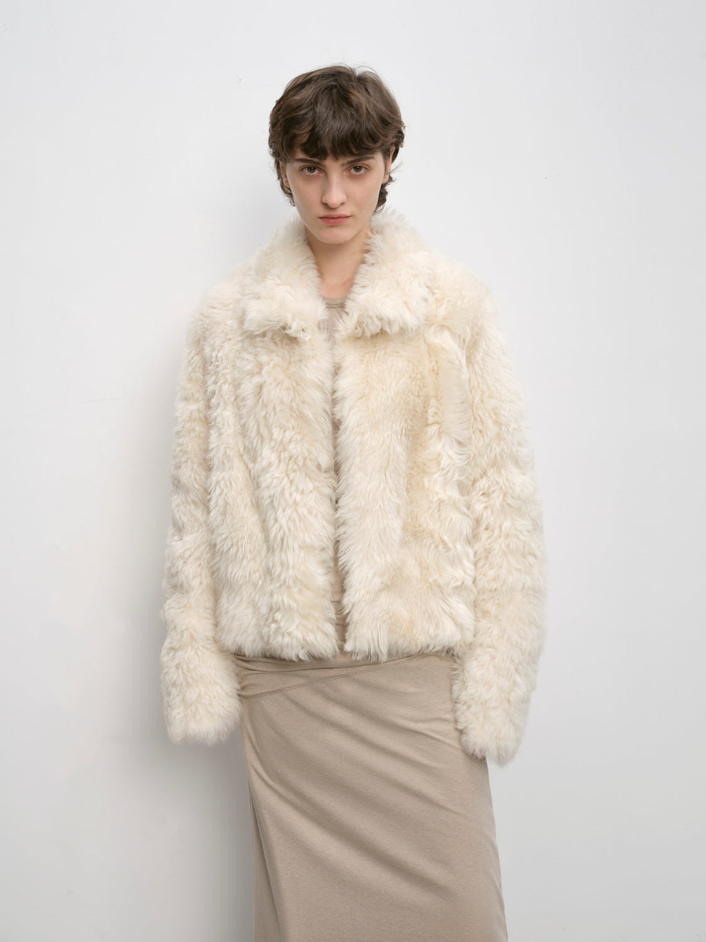 Fireladyfur Women's Soft & Warm Short Wool Sheepskin Coat“Blackmoon Berlin”-0