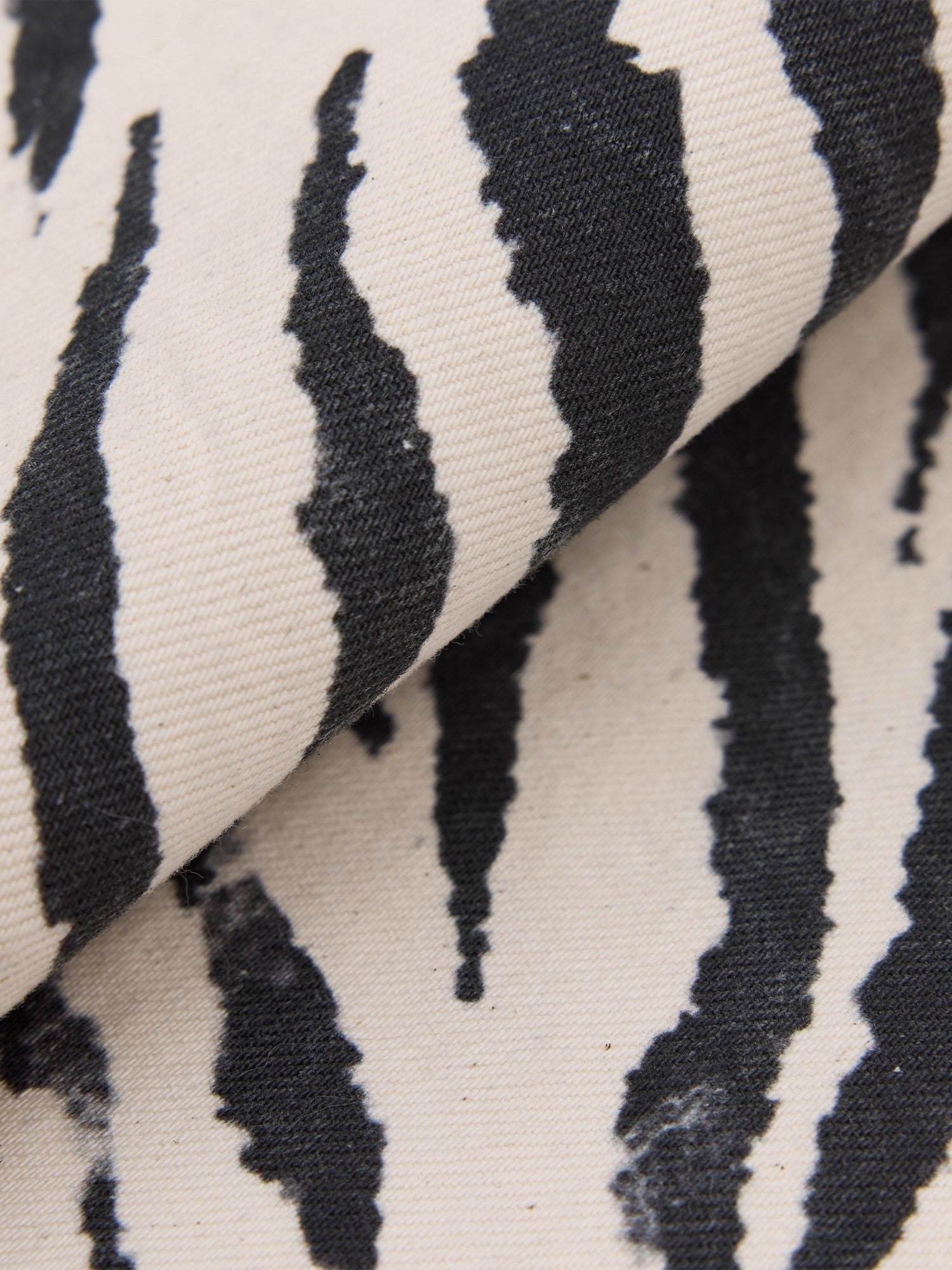 Firelady Fur [FF×JW Collaboration] Rabbit Fur and Zebra Print Denim Fur Bag-3