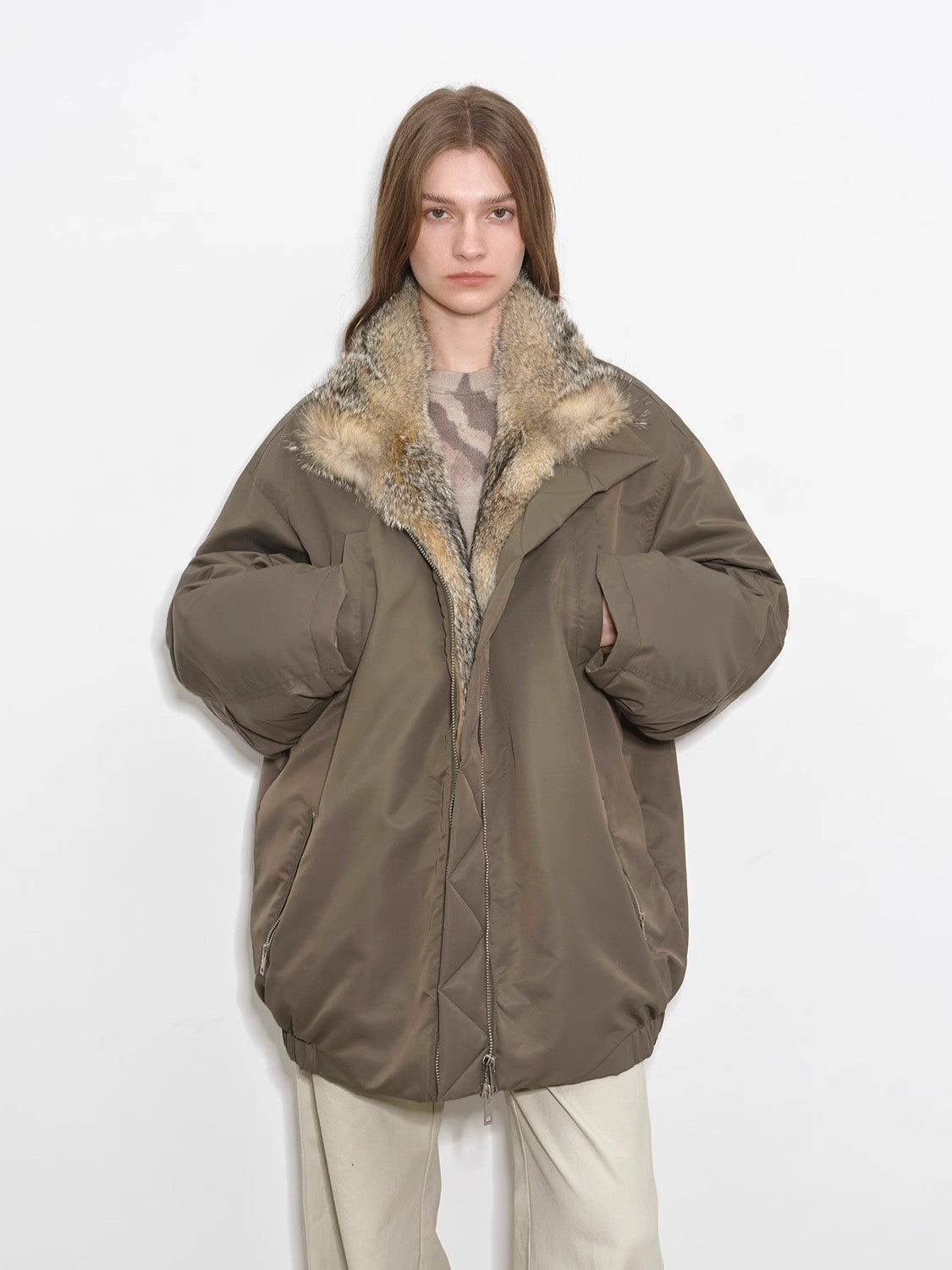 Fireladyfur Women's Warm Winter Down Jacket with a Fluffy Fox Fur Collar“Travel Notes”-2