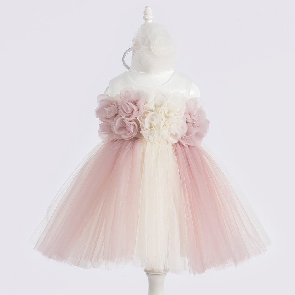 Dainty dress for girls