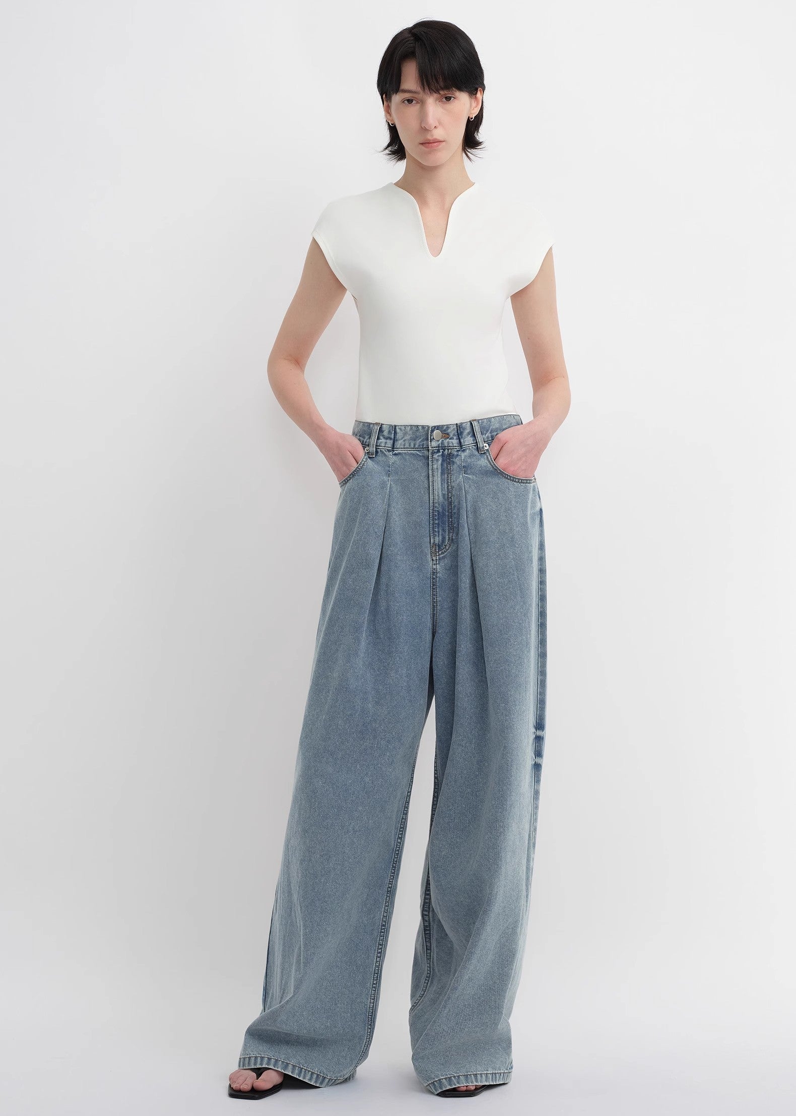 Soft Tencel Cotton Light Structure Pleated Loose Straight Wide Leg Jeans for Women-0