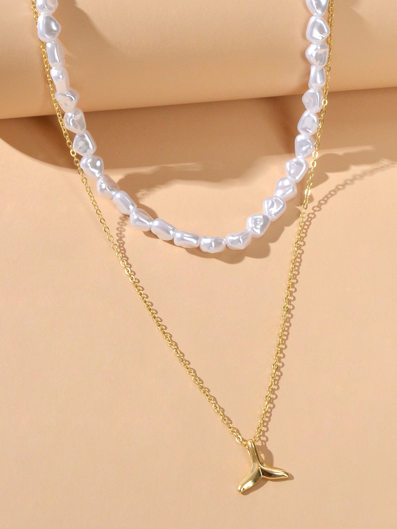 Textured Accessories Double layer Chain Pearl Choker Fish Tail Pendant Necklace-3