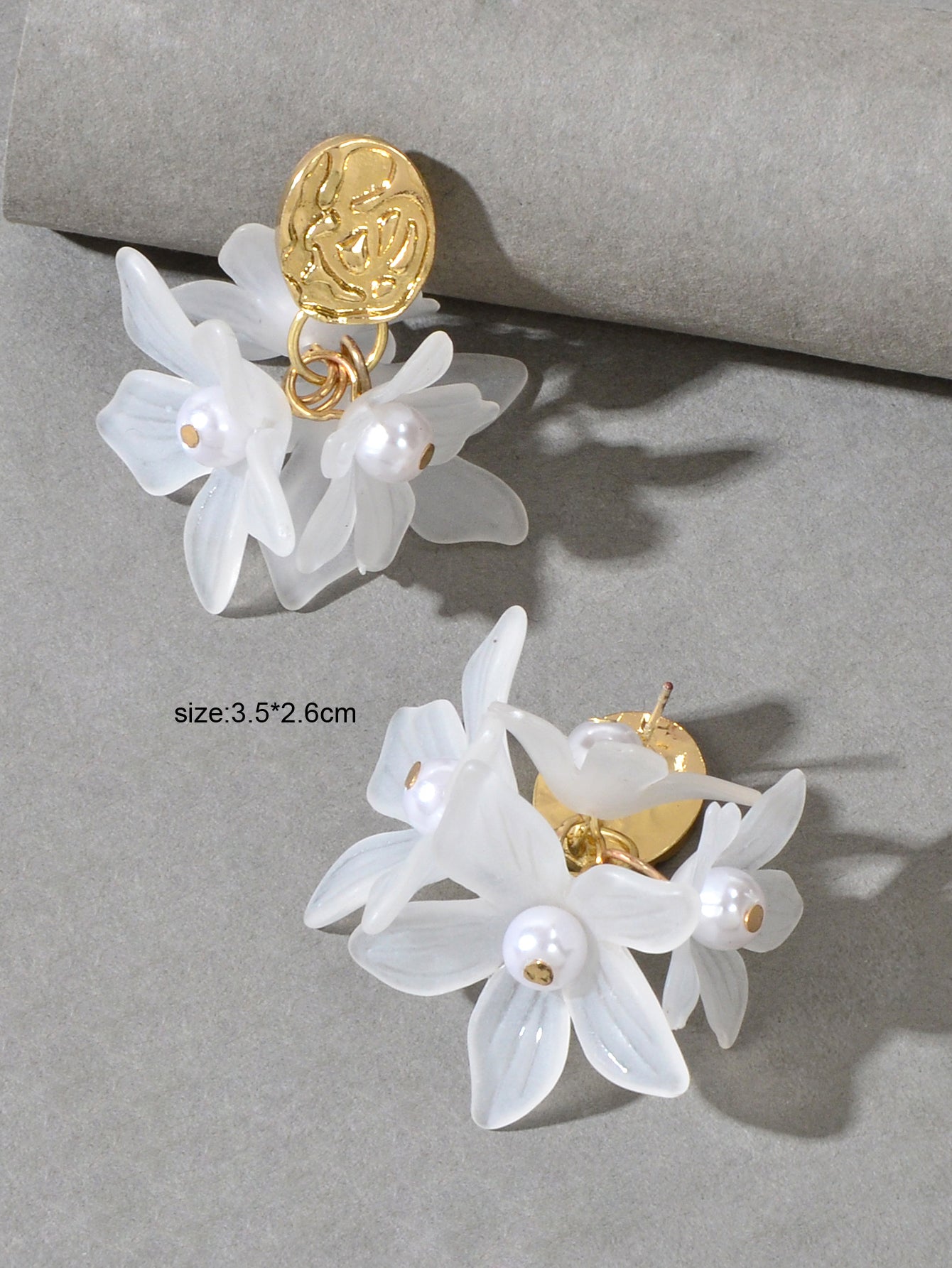 Boho Luxury White Resin Petal Drop Flower Exaggerated Floral Earrings for Women-3