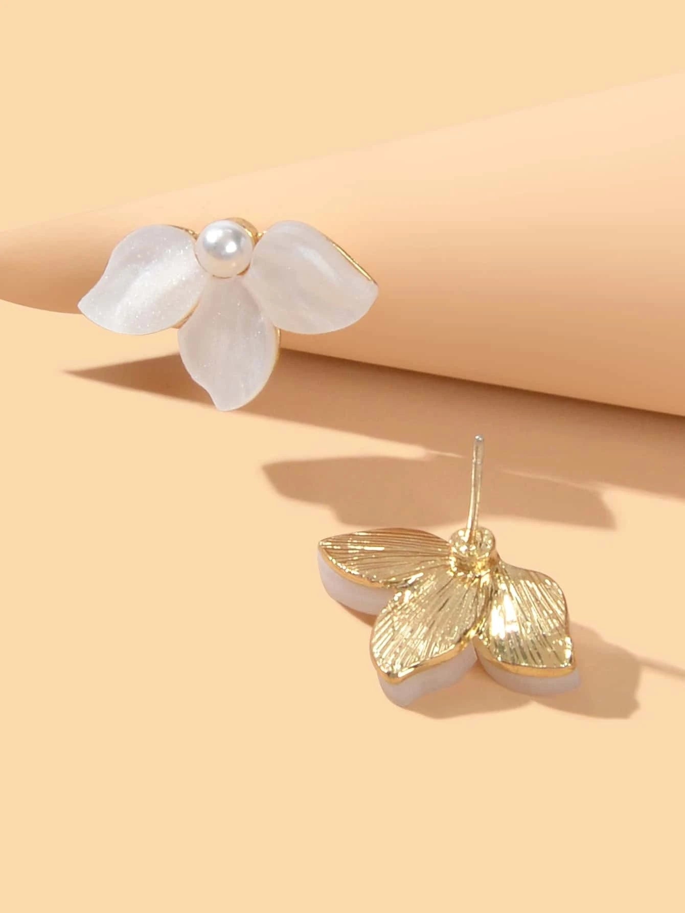 Unique Pearl White Acrylic Flower Stud Party Earrings Engagement Jewellery Gift-4