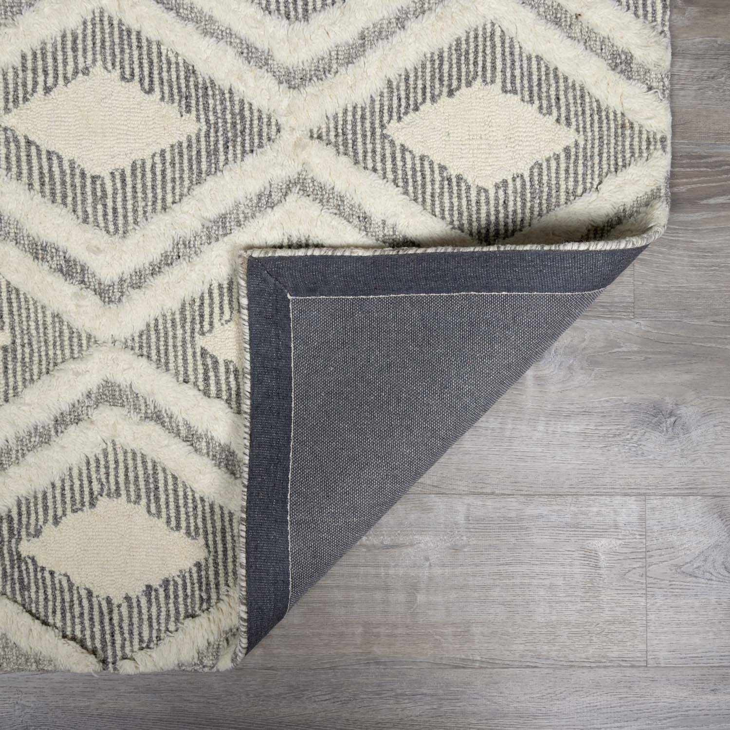 Boncarbo Area Rug - Promo