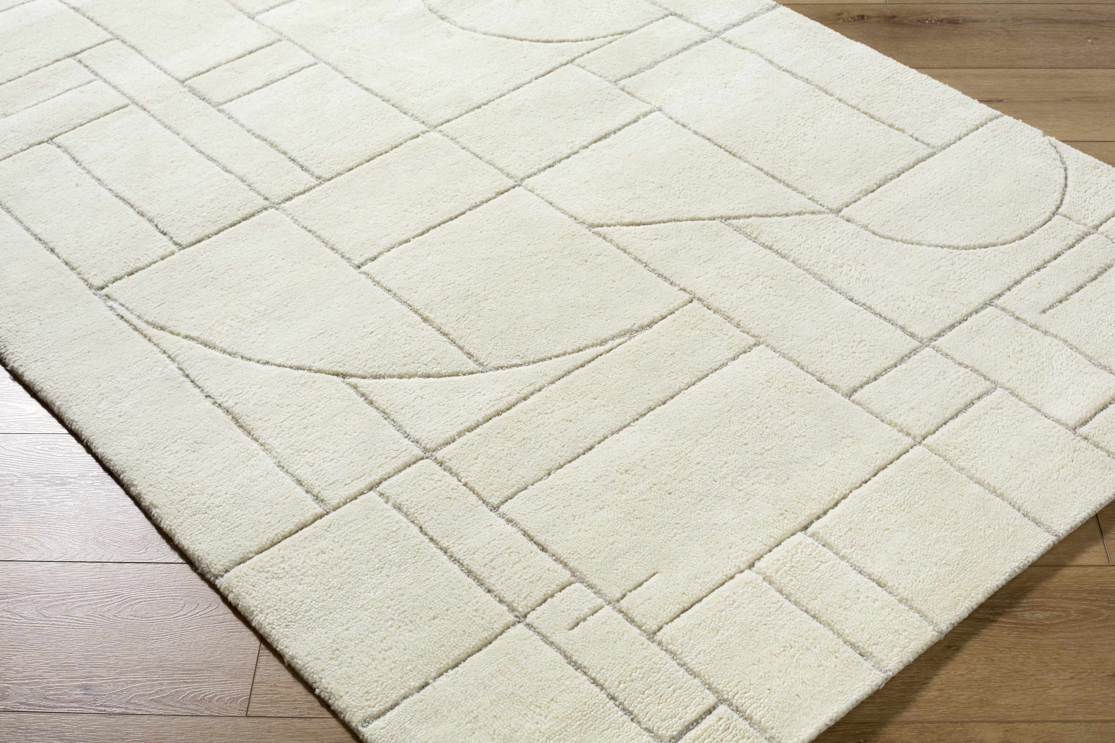 Fusao Off White Area Rug