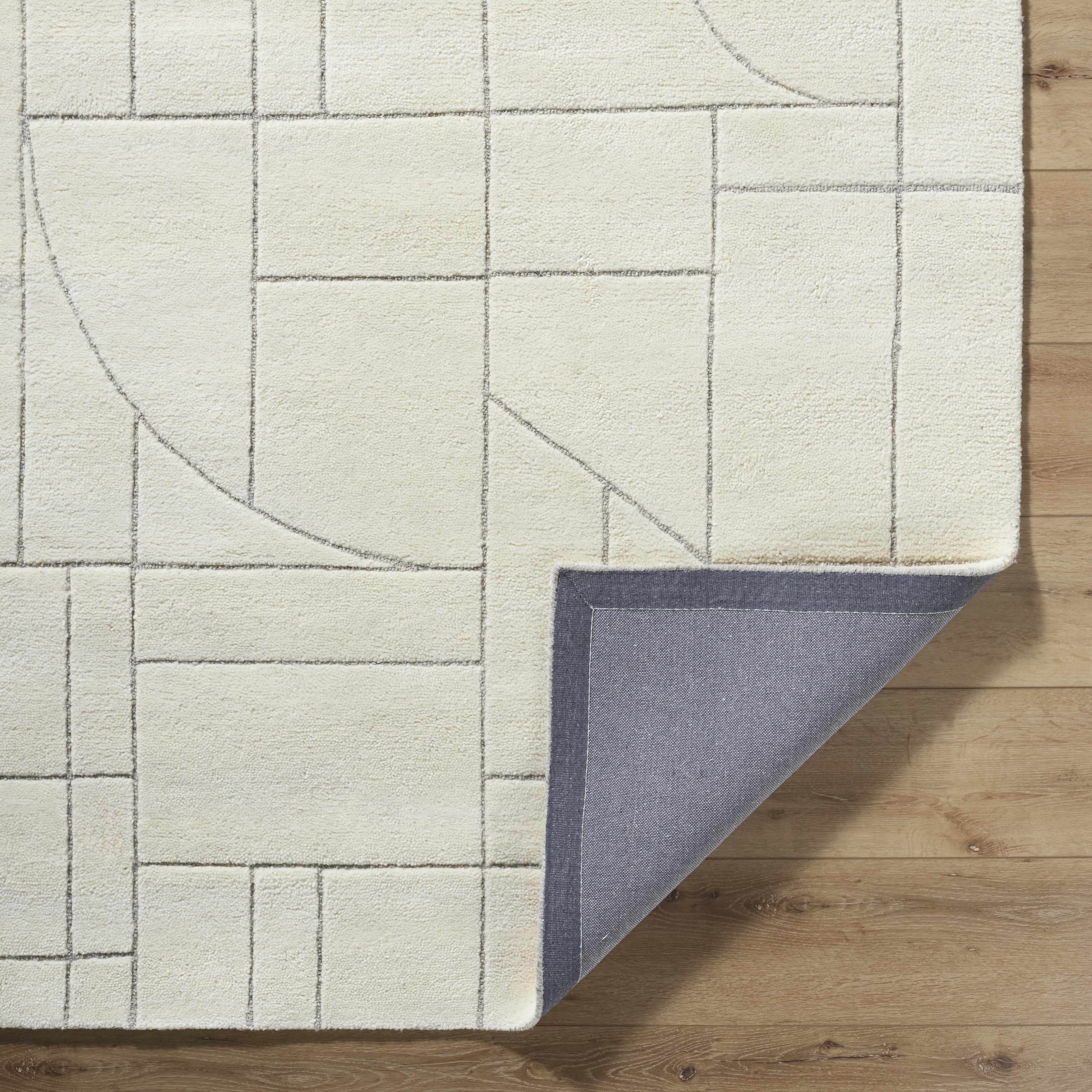 Fusao Off White Area Rug