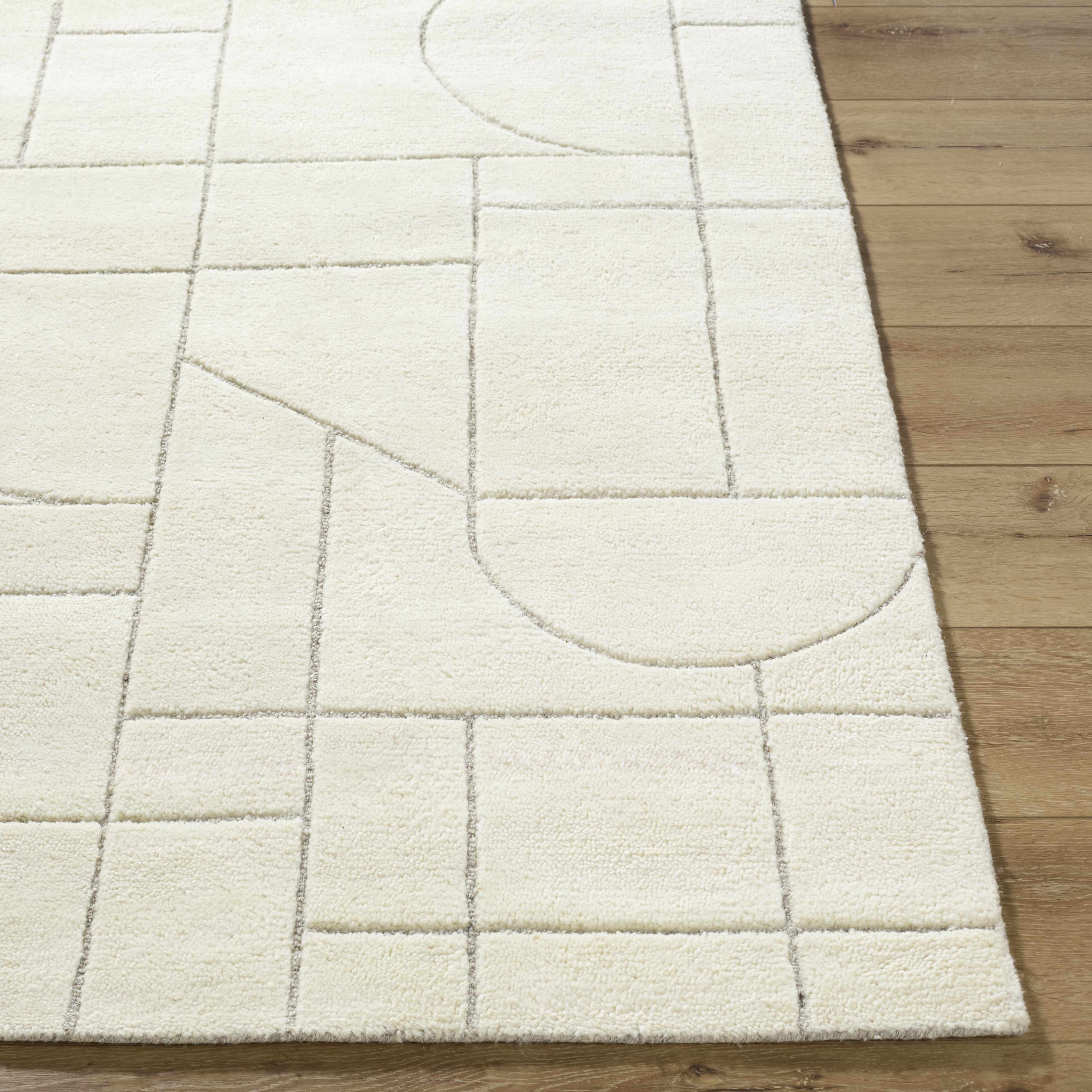 Fusao Off White Area Rug
